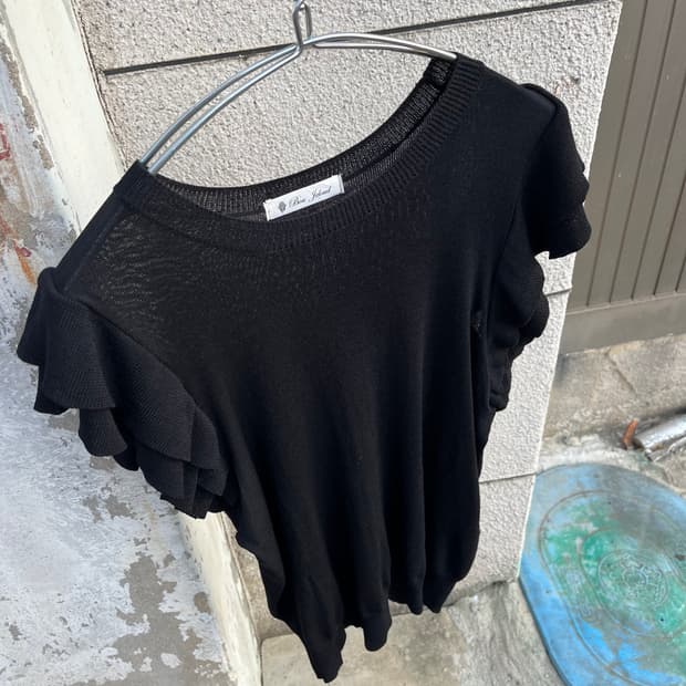 Vintage 러플 슬리브리스 