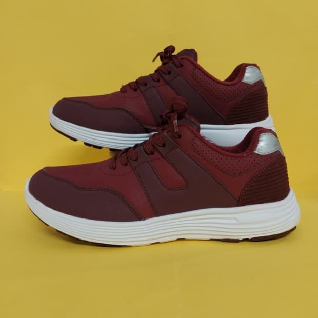 여성 프로스펙스 버건디 운동화 (245)