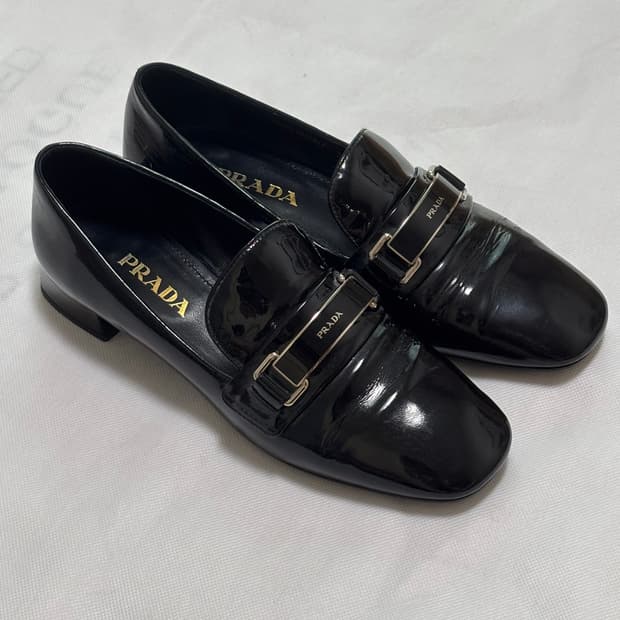 프라다 블랙 페이던트 로퍼 [230-5]