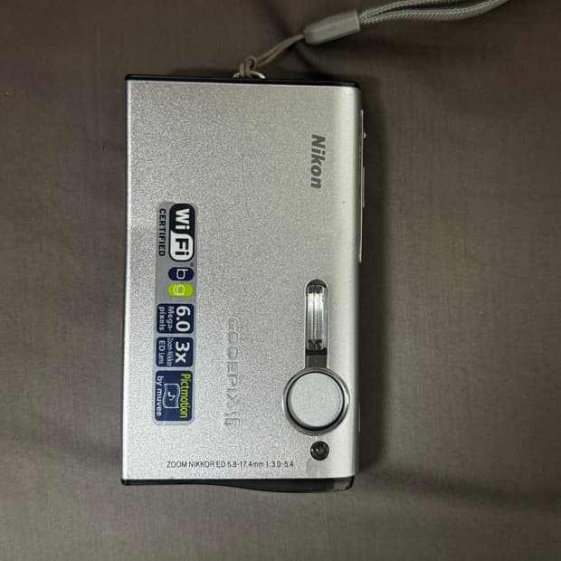 니콘 쿨픽스 s6 디지털카메라