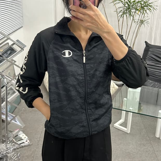 챔피온 패턴 윈드브레이커 자켓 (키즈140사이즈)