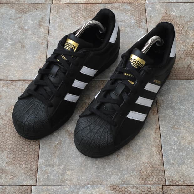 (235)아디다스 슈퍼스타 블랙 화이트