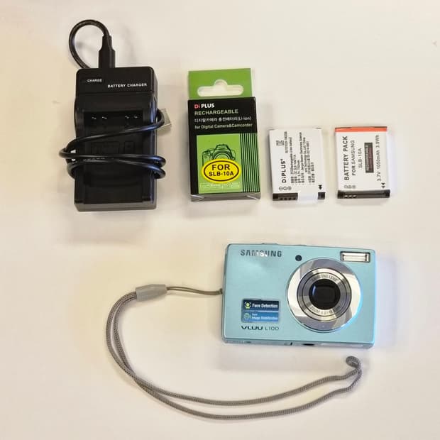 삼성 VLUU L100 블루 카메라 + 충전기 + 배터리 3개