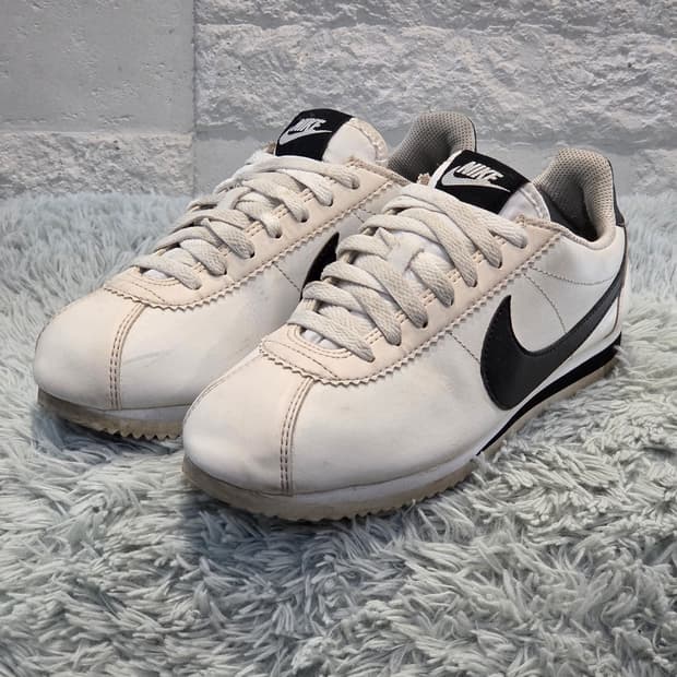 7w-30:나이키 코르테즈 레더 화이트블랙 Nike Cortez 24cm