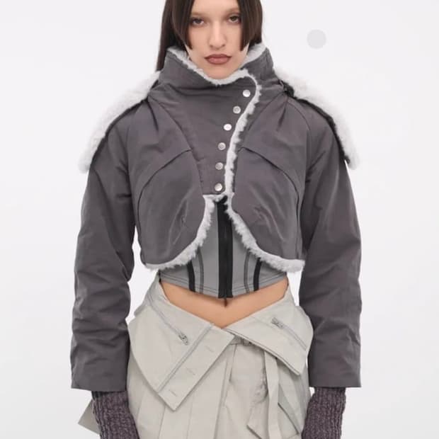 혜인서 크롭 퍼자켓 새상품