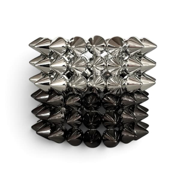 stud bracelet set