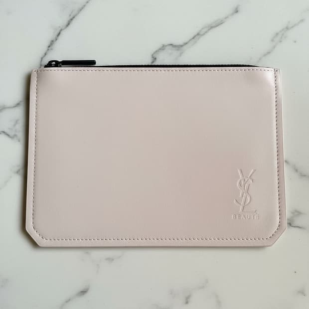 입생로랑 YSL 베이비핑크 플랫 파우치 (새제품)