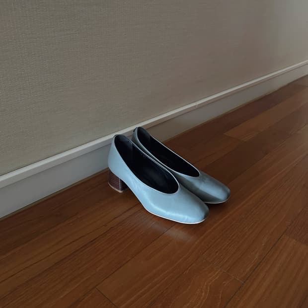 뮤트 블록힐 펌프스 37