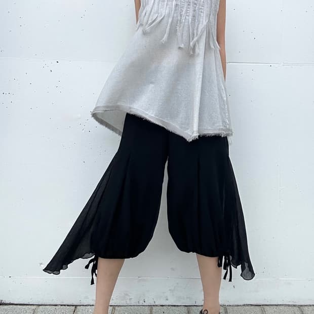Fluid fringe sheer sleeveless / grey