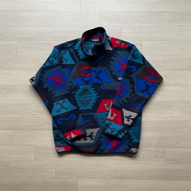 파타고니아 신칠라 아즈텍 블루