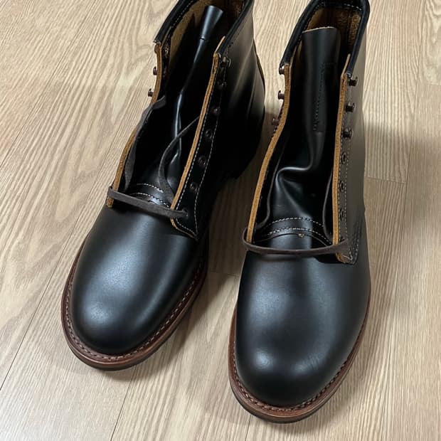 레드윙 9060 플랫박스 270 구합니다