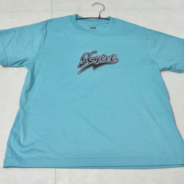 X-girl 크리스탈 크롭 반팔티