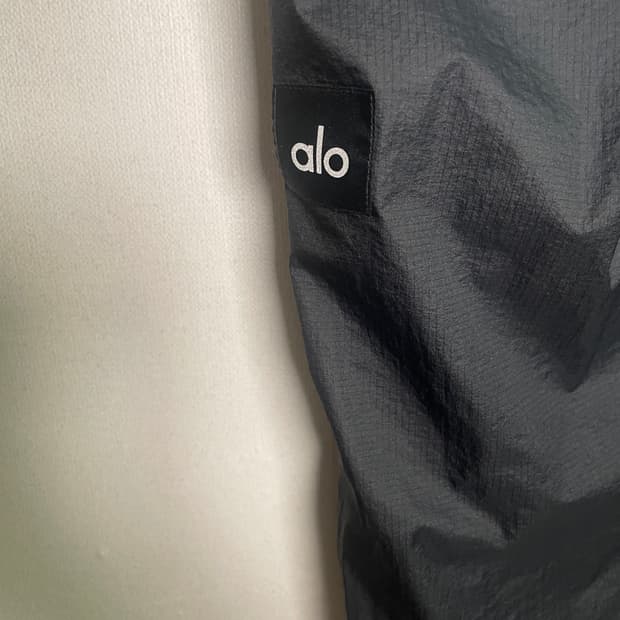 Alo 알로 트레이닝 나일론 팬츠