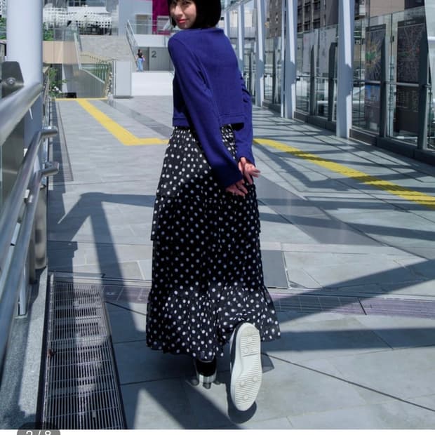 로액슈얼 도트 쉬폰 스커트 블랙