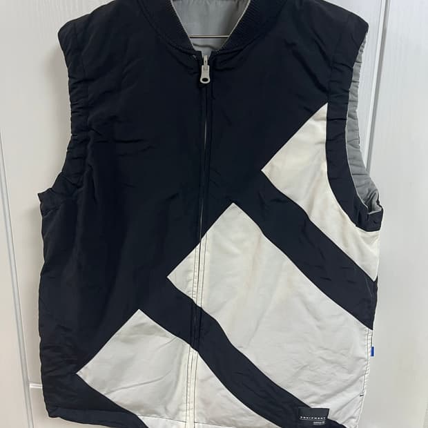 아디다스 리버시블 양면 조끼 100사이즈