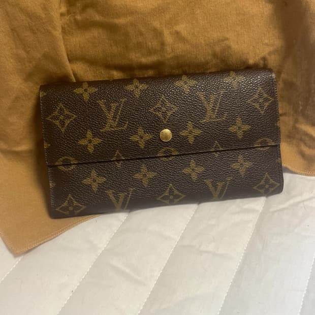 루이비통 장지갑