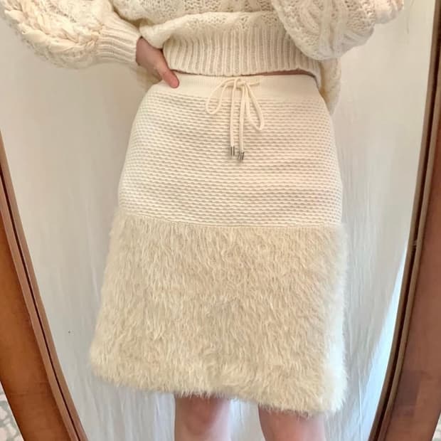 토끼퍼 니트 스커트