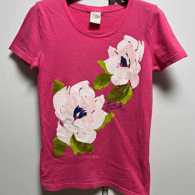 아베크롬비 로고 플라워 티셔츠