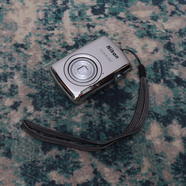Nikon 니콘 클픽스 s01 빈티지카메라 제니 카메라 실버