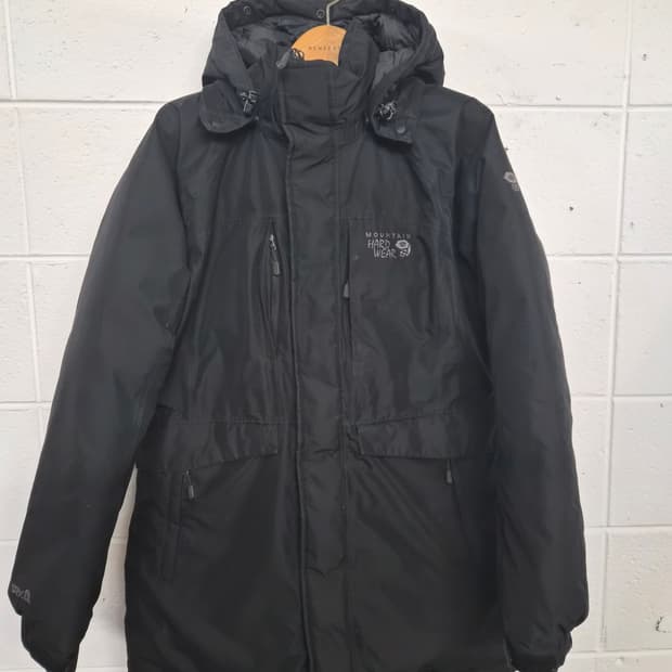 우먼 L) 마운틴 하드웨어 구스다운 패딩 팝니다