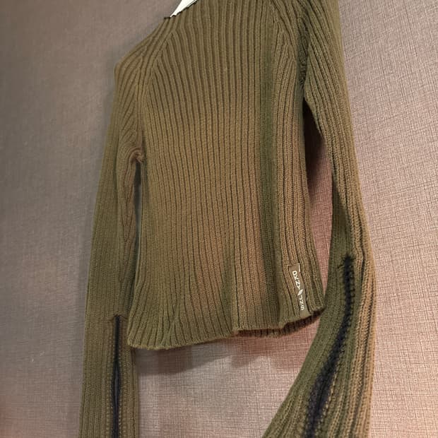 DKNY 카키 골지 니트