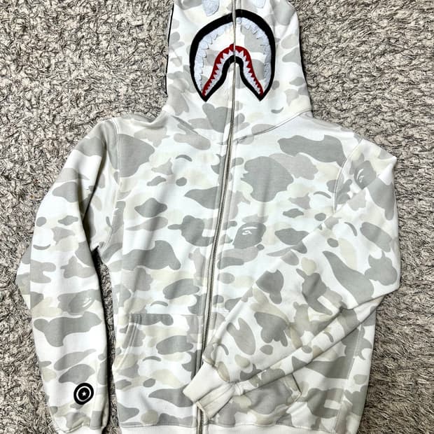 베이프 후드집업