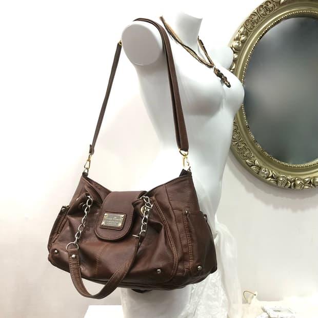 brown three pocket cowhide shoulder bag 