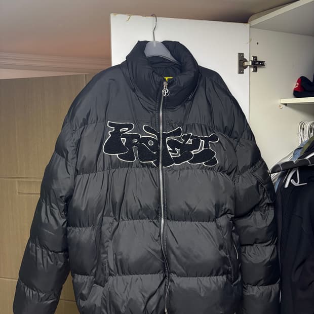 Protect.ldn 프로텍트 런던 패딩 