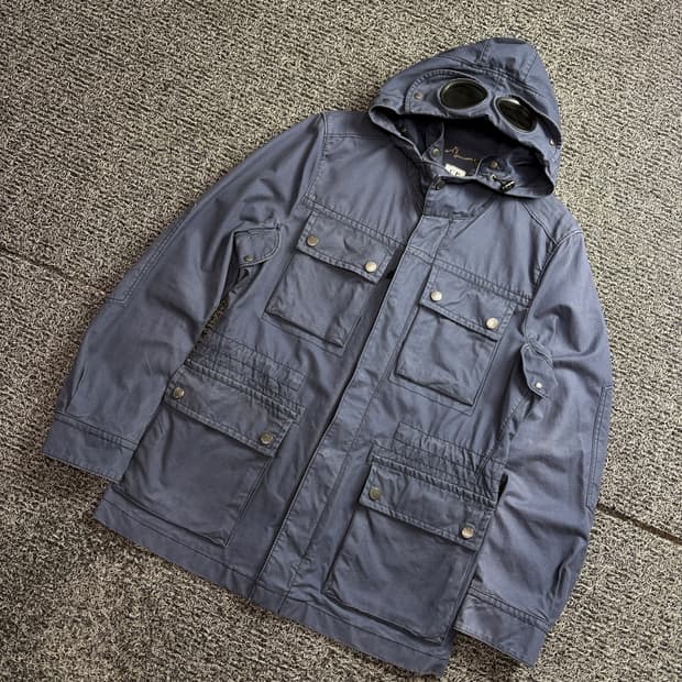 CP컴퍼니 가먼트 다이드 고글 유틸리티 자켓 2507