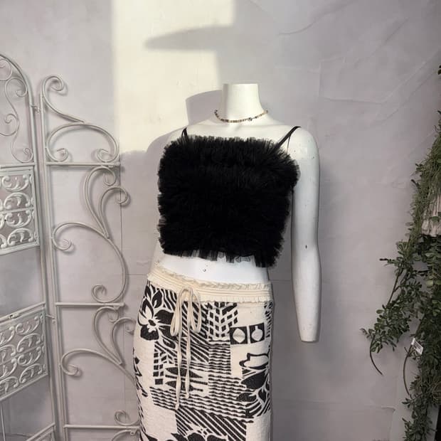 Black mesh tulle frill sleeveless 