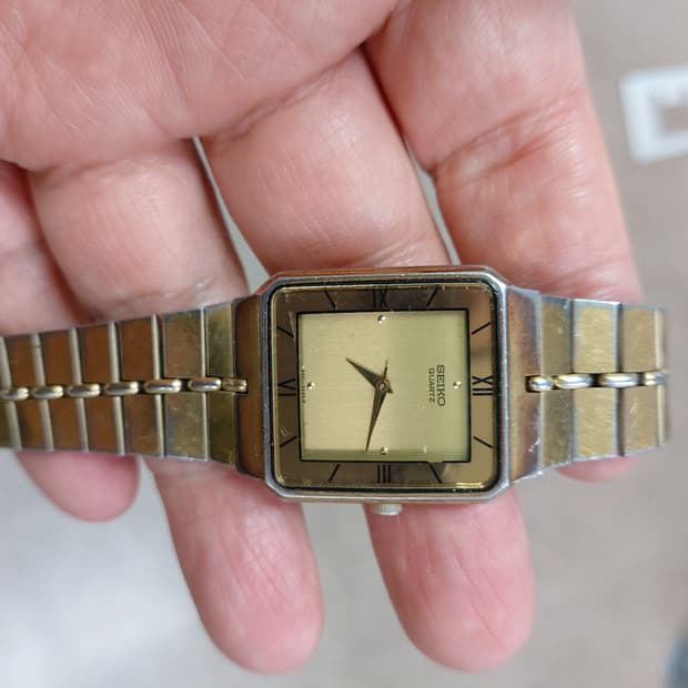 세이코 빈티지 사각 쿼츠 시계