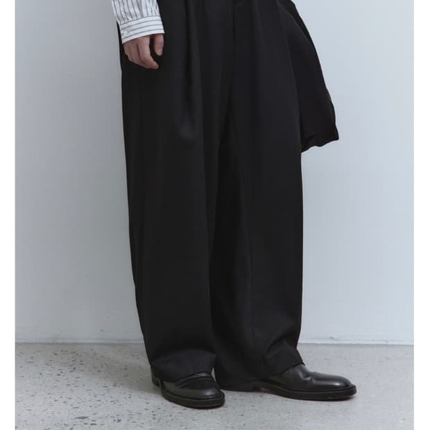 [새상품급] 유스 스트럭쳐 와이드 팬츠 슬랙스 블랙 L사이즈 판매