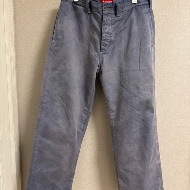 슈프림 치노 핀업걸