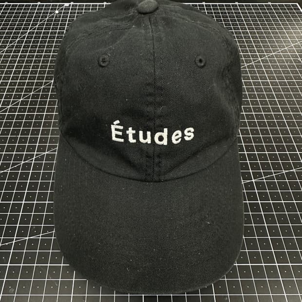 Etudes(애뛰드 스튜디오)  블랙 볼캡