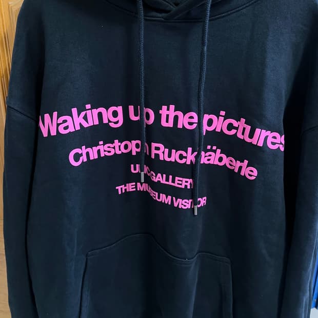 더뮤지엄비지터 후드티 L(풀박스)