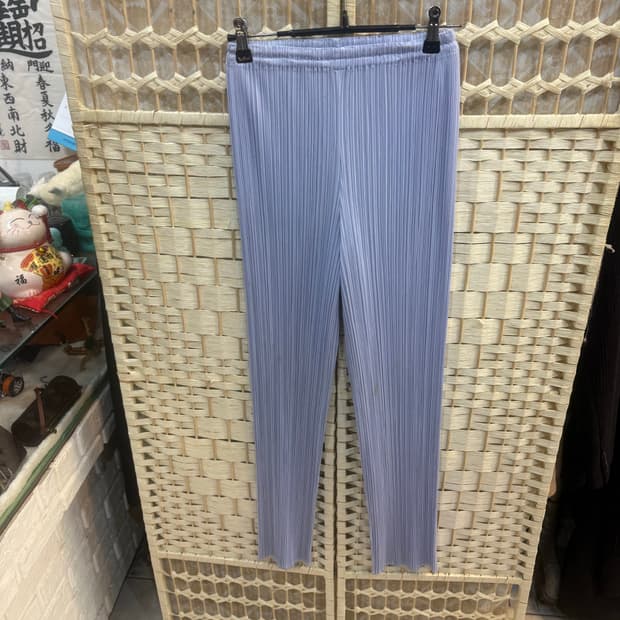 2/28 정품 플리츠플리즈 바지 팝니다