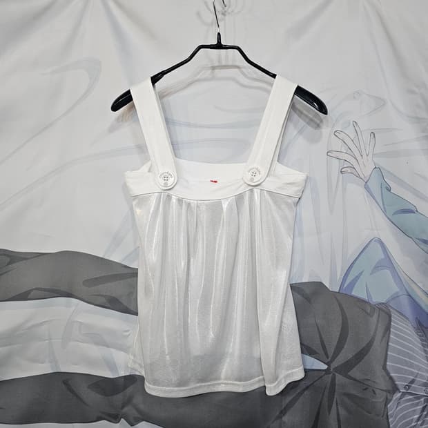 꾸레쥬  슬리브리스