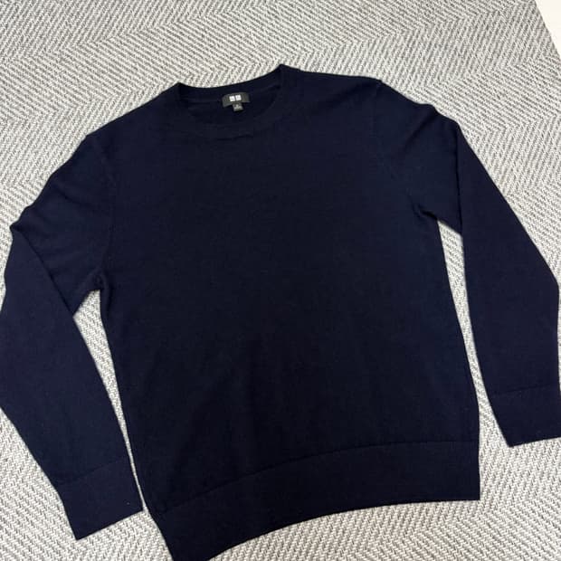 유니클로 캐시미어 니트 m