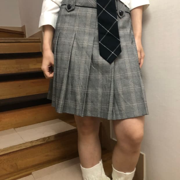 빈티지 그레이 체크 플리츠 미디 스커트