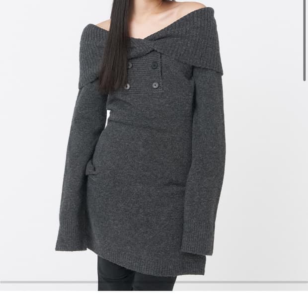 미세키서울 더블 버튼 니트 원피스 차콜