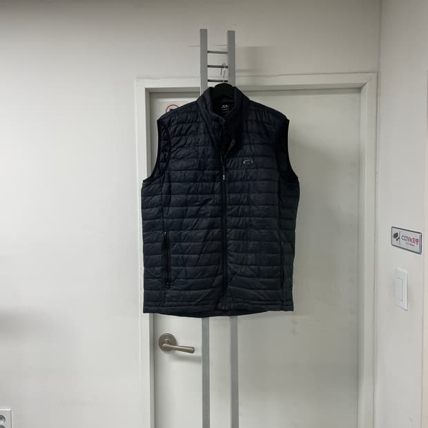 오클리 경량 패딩 조끼 XL