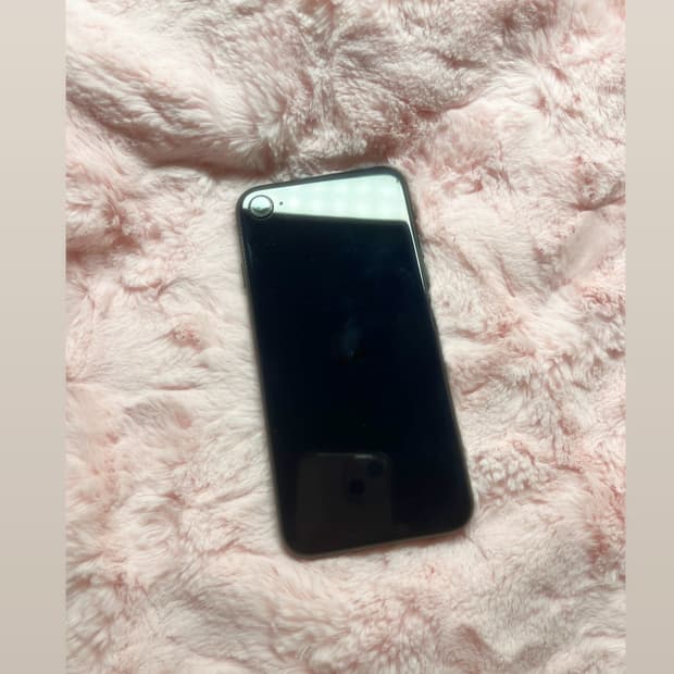 아이폰 SE3 블랙 128GB