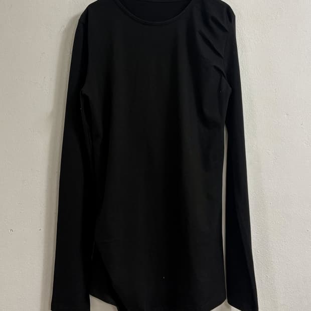 오블리크 롱 슬리브