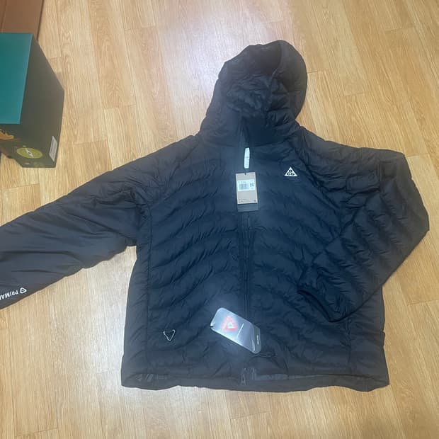 나이키 ACG 써마 핏 라바 플로우 후드 패딩 블랙 