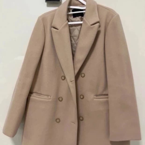 새상품) 에이블리 연베이지 내부안감 숏코트