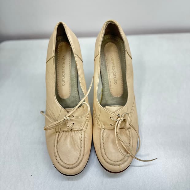 바네사 부루노 레이스업 펌프스 핑크 