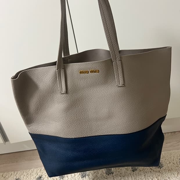 Miumiu 미우미우 숄더 토트백