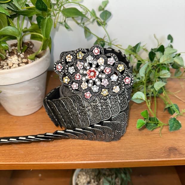 Bold oriental banding 체인 벨트