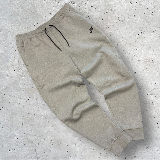 [XL] 나이키 NSW 테크 플리스 조거 팬츠 회색 B437