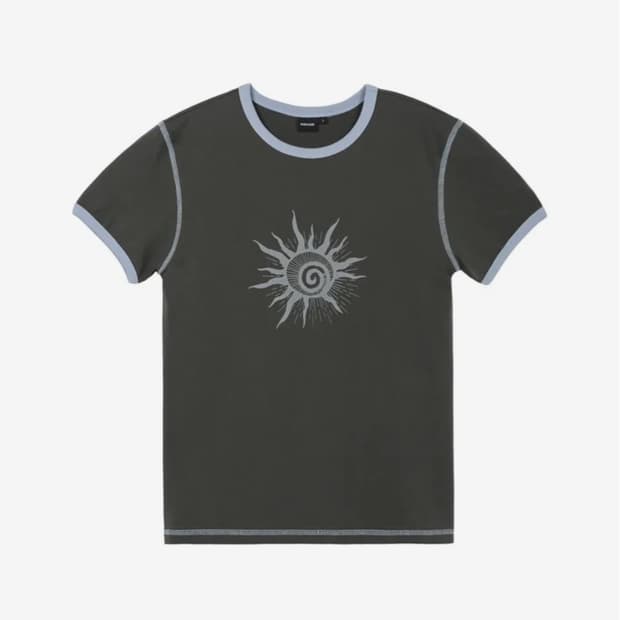 아캄 Cracked Sun Ringer Top 링거 반팔 티셔츠